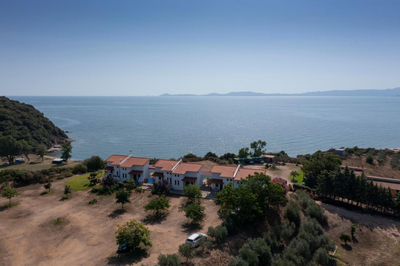 Katevi Luxury Seafront Villa Ierissós Buitenkant foto